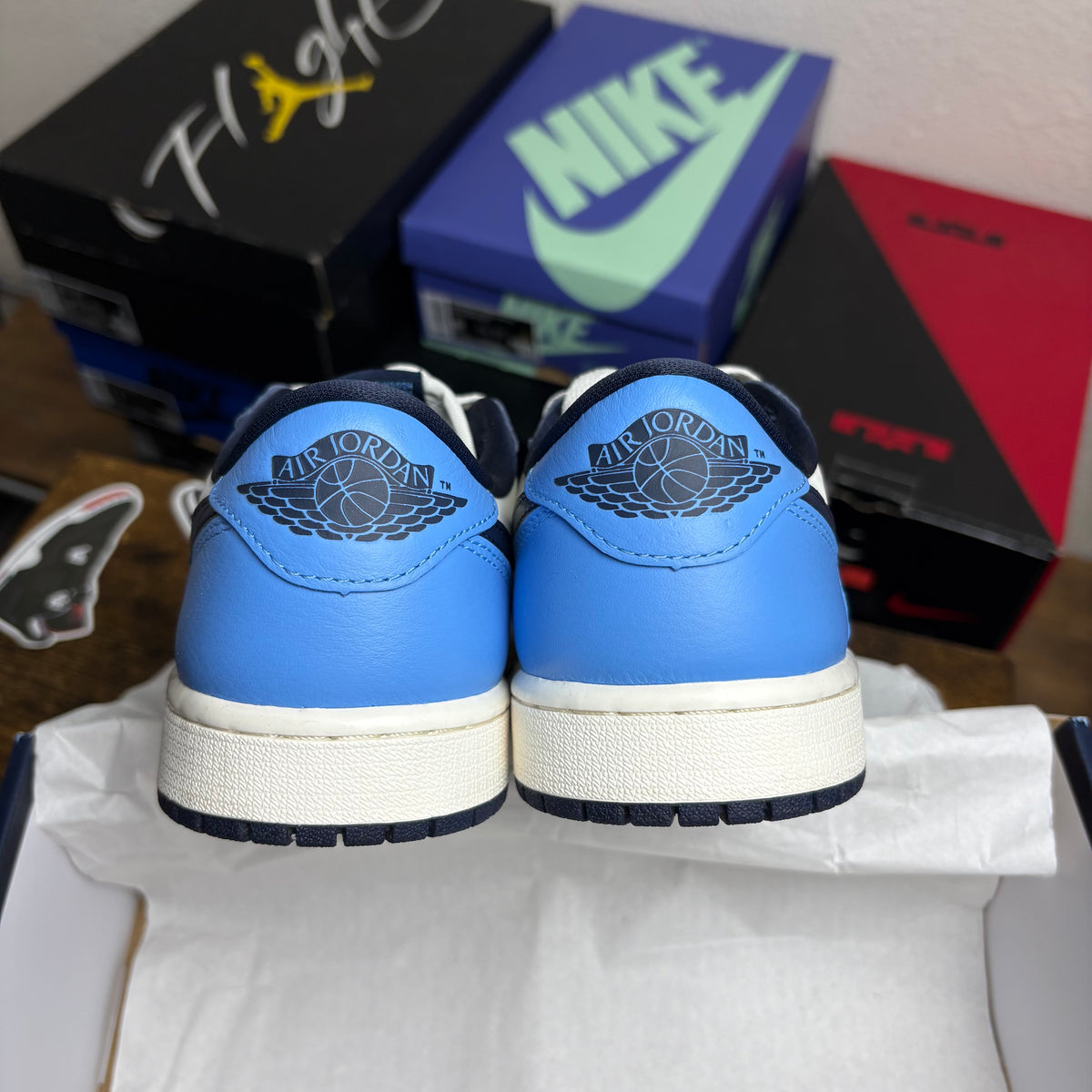Jordan 1 Retro Low OG Obsidian UNC - (Preowned)