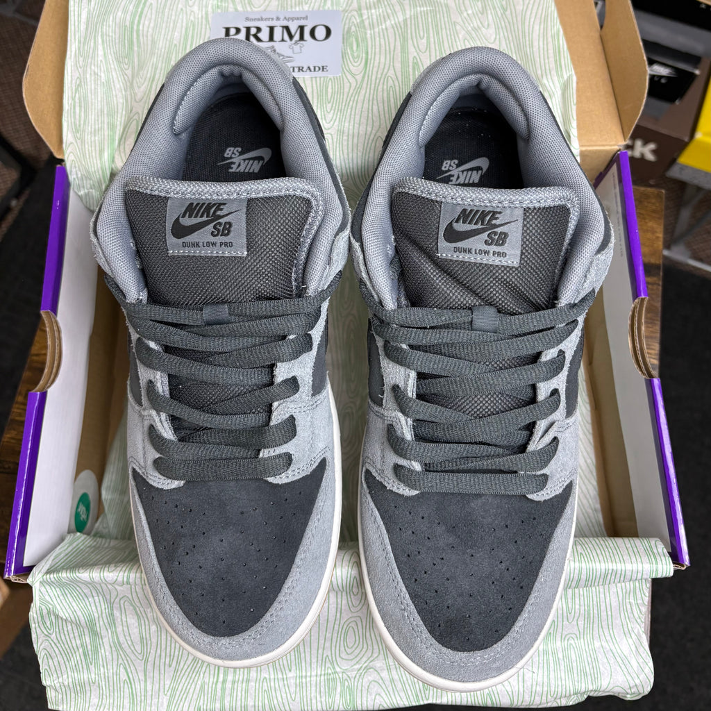 Nike SB Dunk Low Dark Smoke Grey (Preowned)